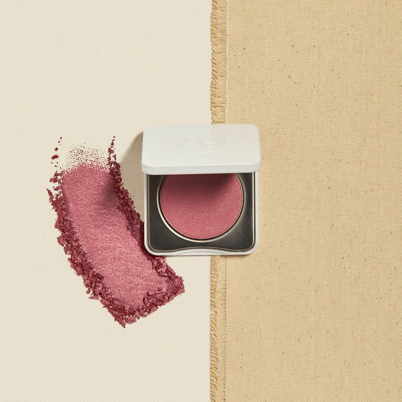 Honest Lit Powder Blush Flirty