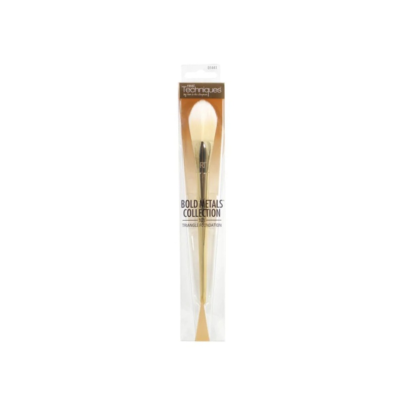 Real Techniques Triangle Foundation Brush 101